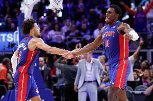 7连胜危?康宁汉姆和杜伦今天都没有参加投篮训练