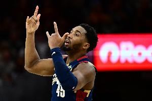 生涯前550场65.6%胜率+13624分!在米切尔之前仅奥尼尔等三人做到